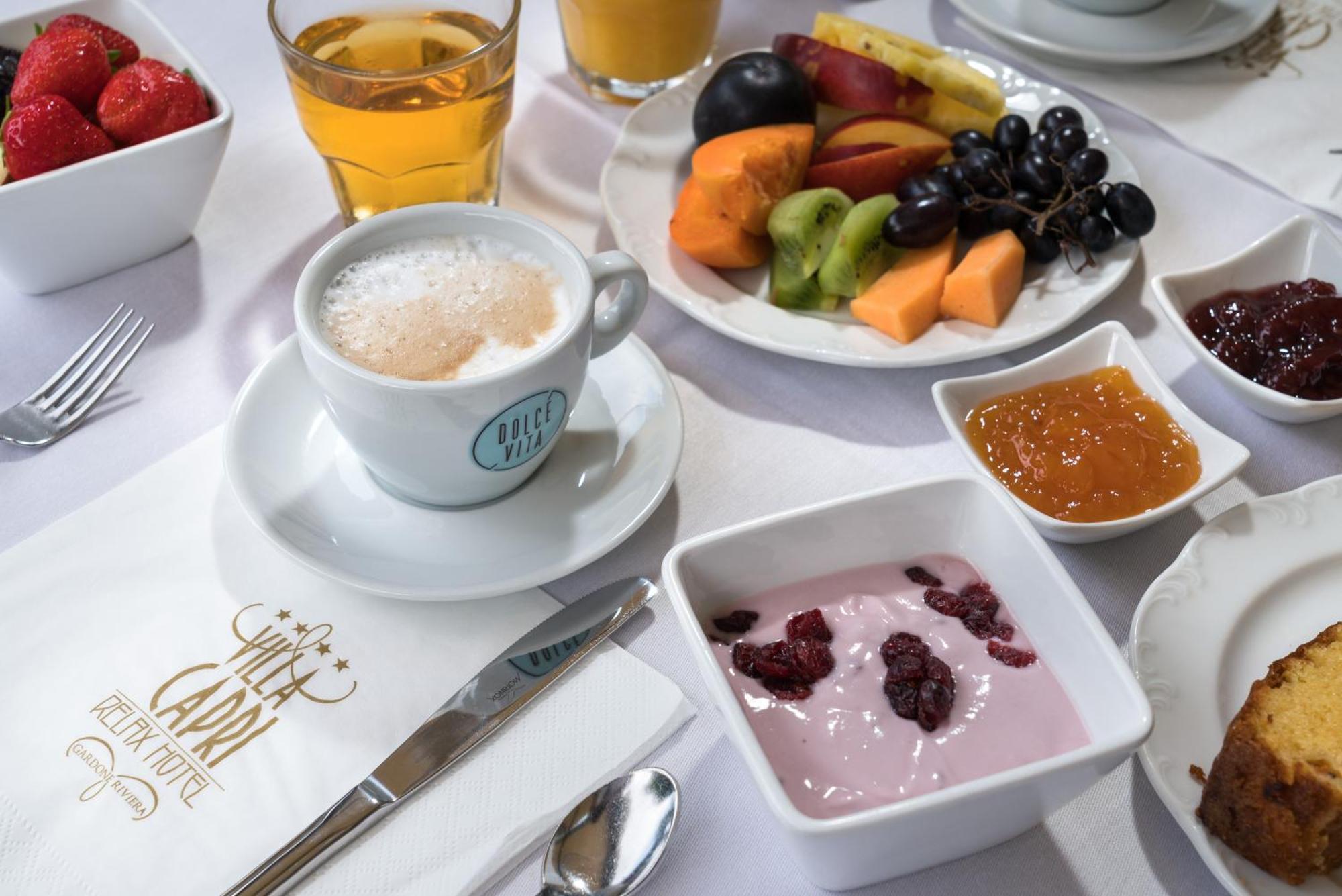 Hotel Villa Capri Гардоне Ривьера Экстерьер фото