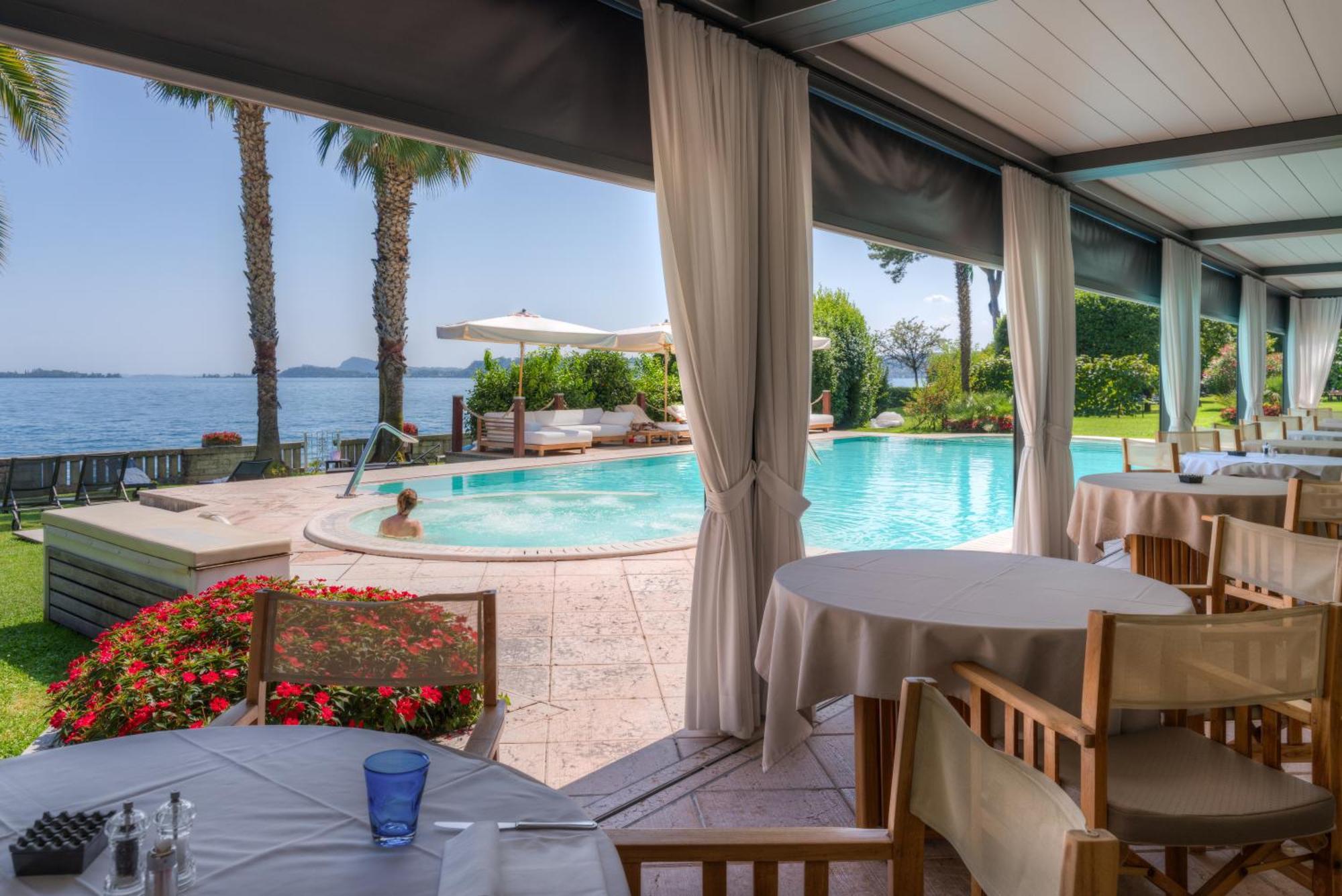 Hotel Villa Capri Гардоне Ривьера Экстерьер фото
