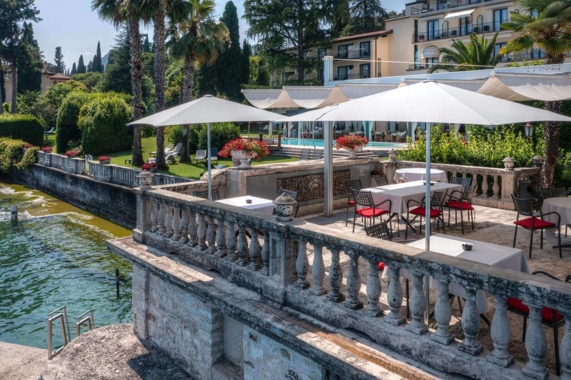 Hotel Villa Capri Гардоне Ривьера Экстерьер фото