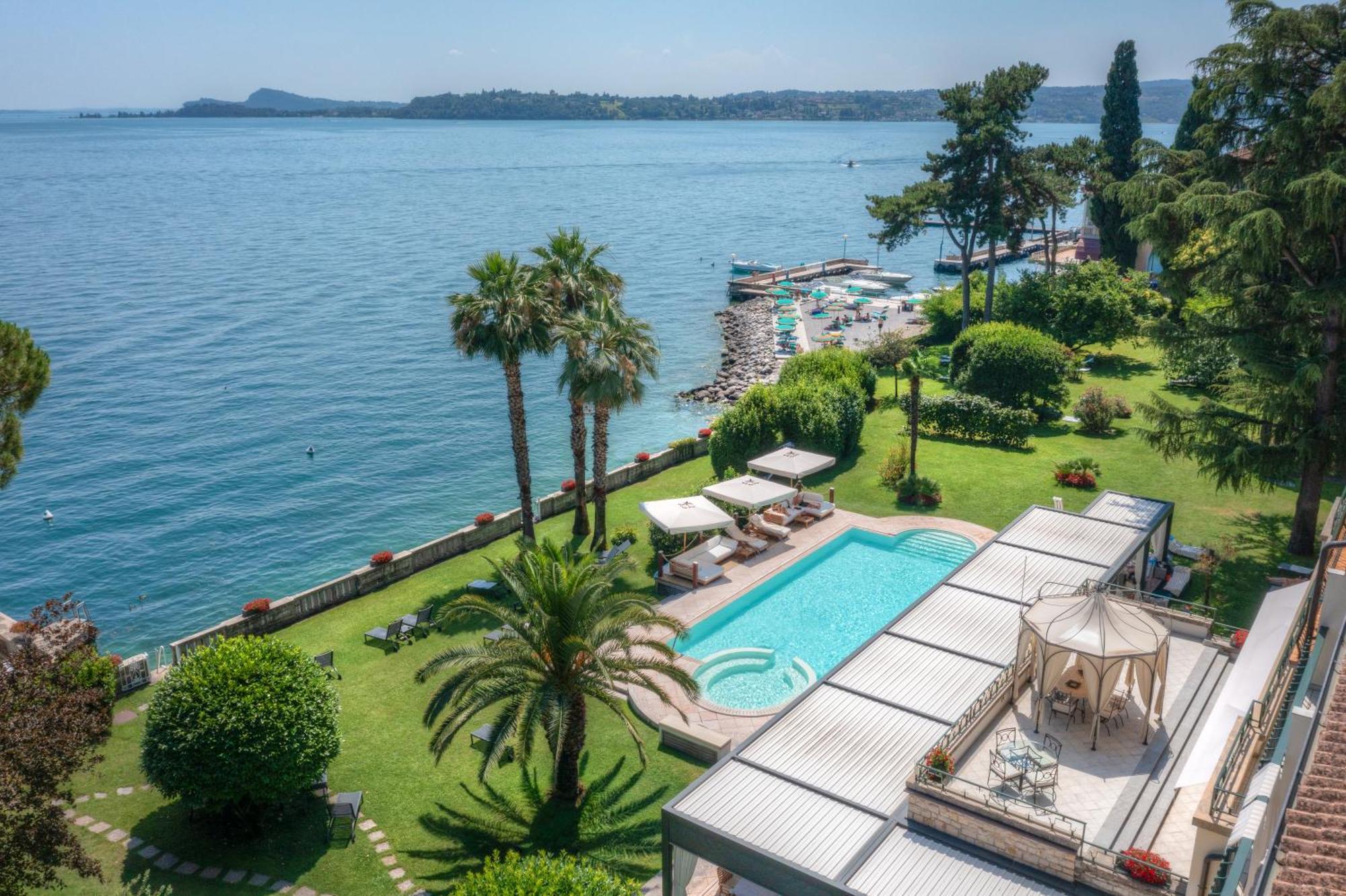 Hotel Villa Capri Гардоне Ривьера Экстерьер фото
